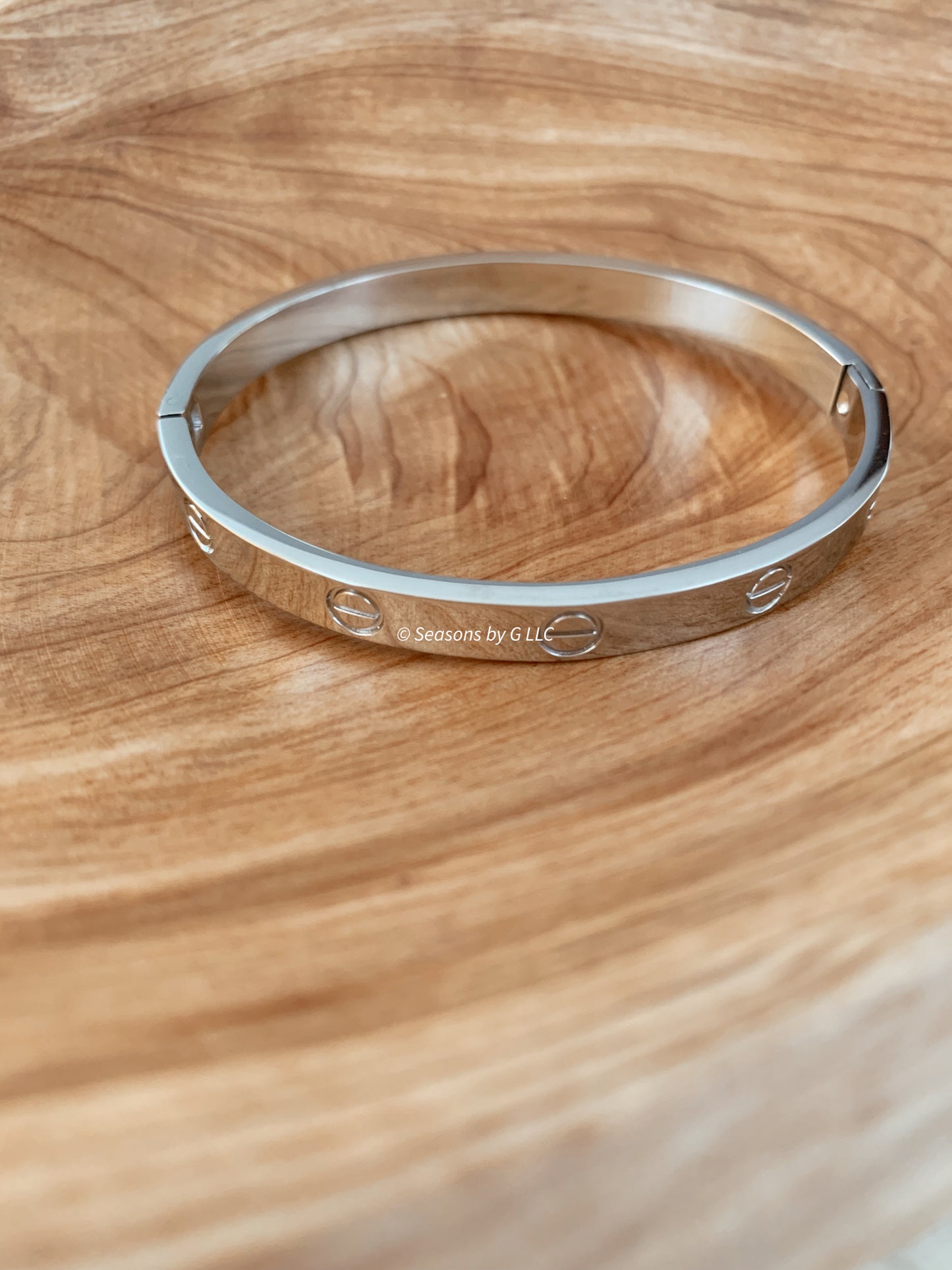 Gala Bangle Silver (without rhinestones)