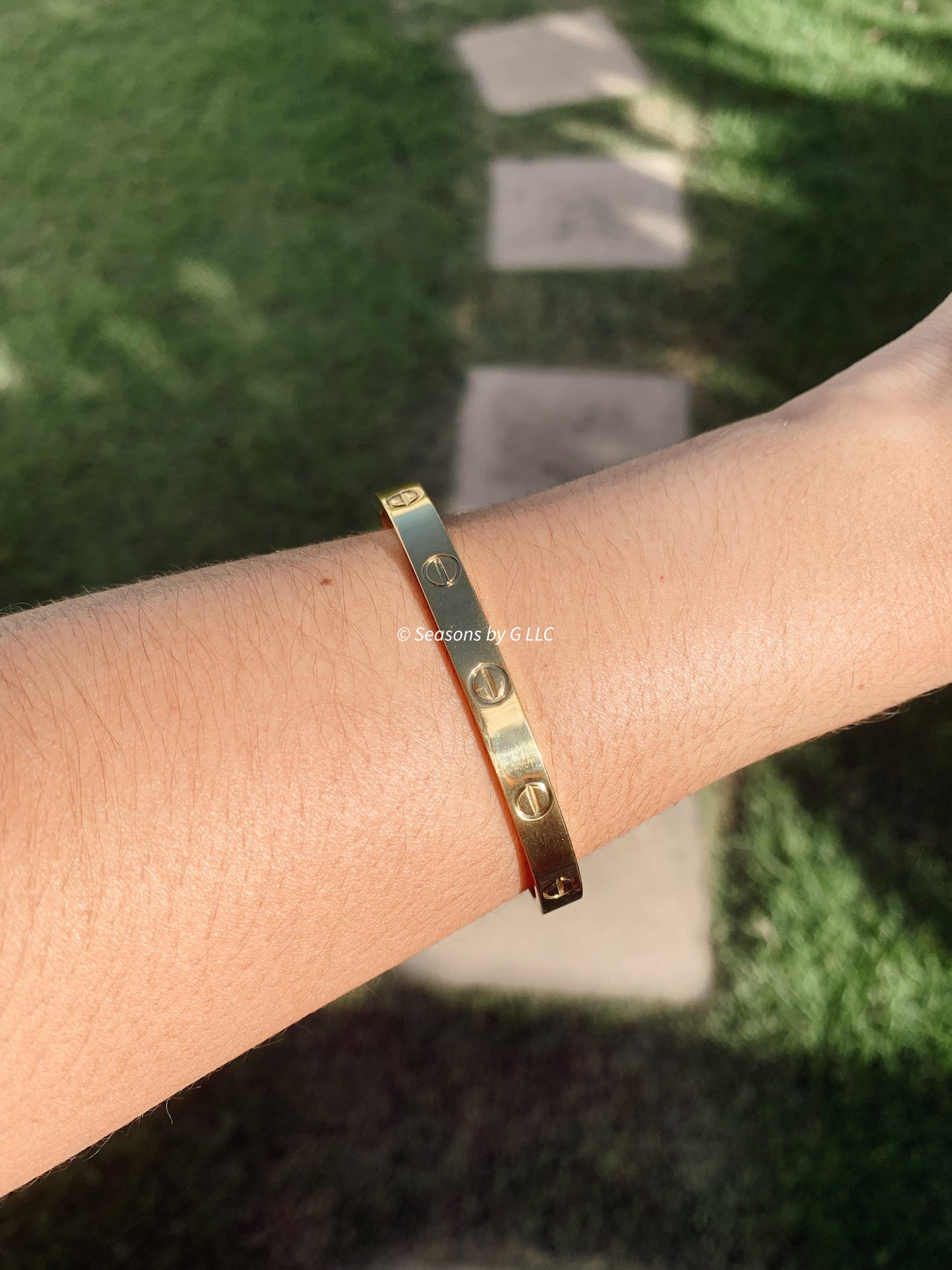 Gala Bangle Gold (without rhinestones)