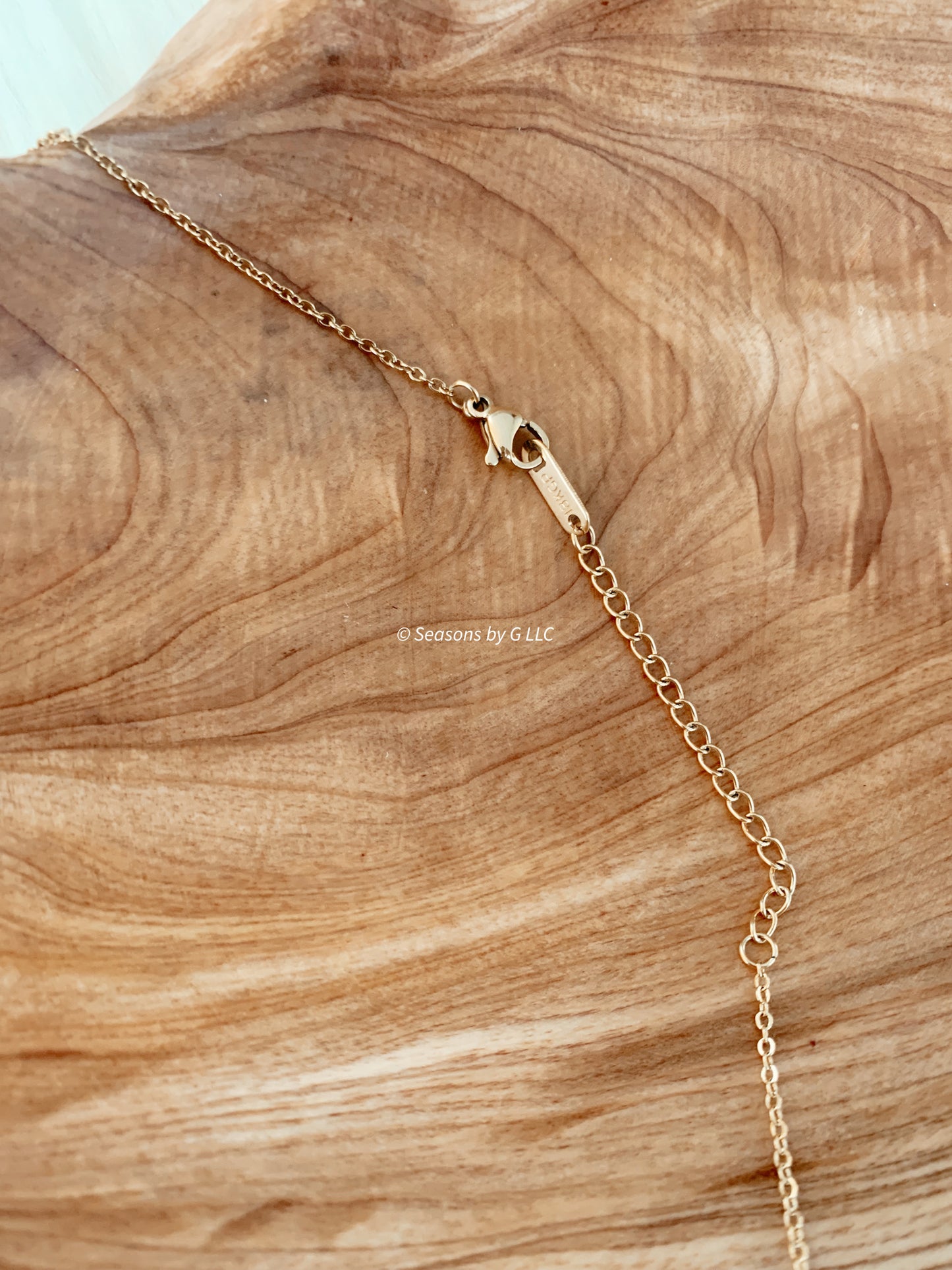 Knot Necklace
